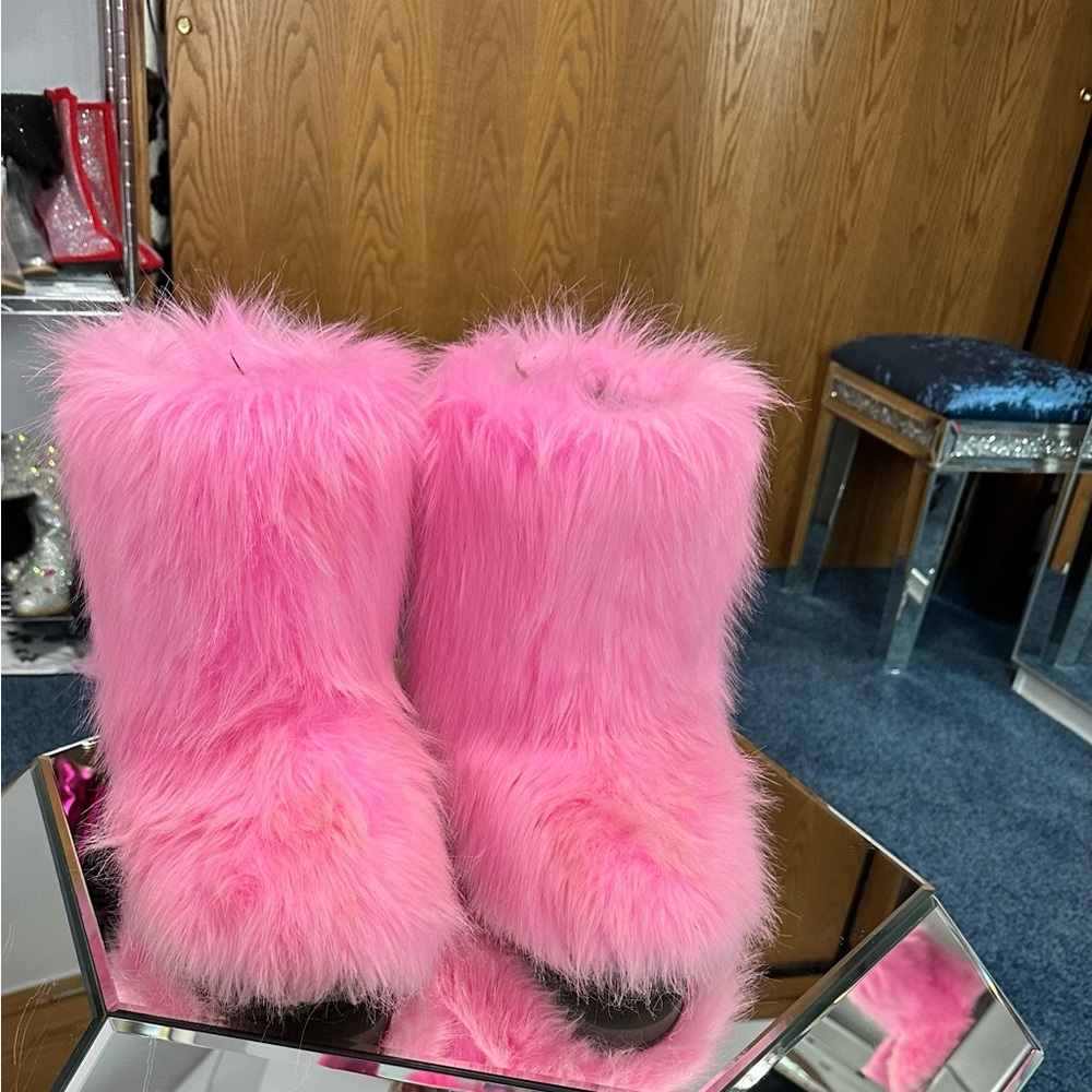 Pink Furry Boots - Picture 2 of 9